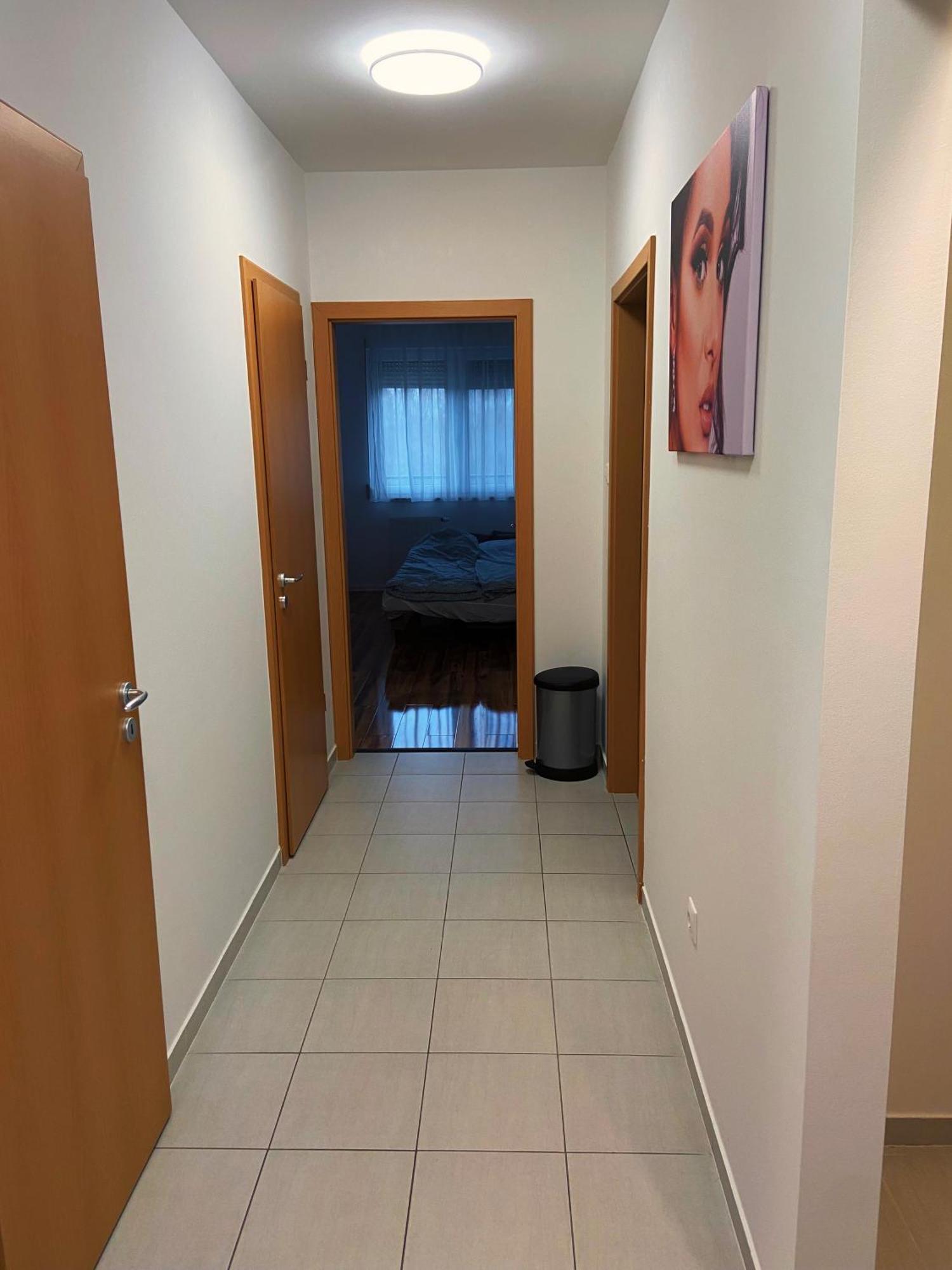 Apartamento Tp Spacious Stylish Free Parking Szeged Exterior foto