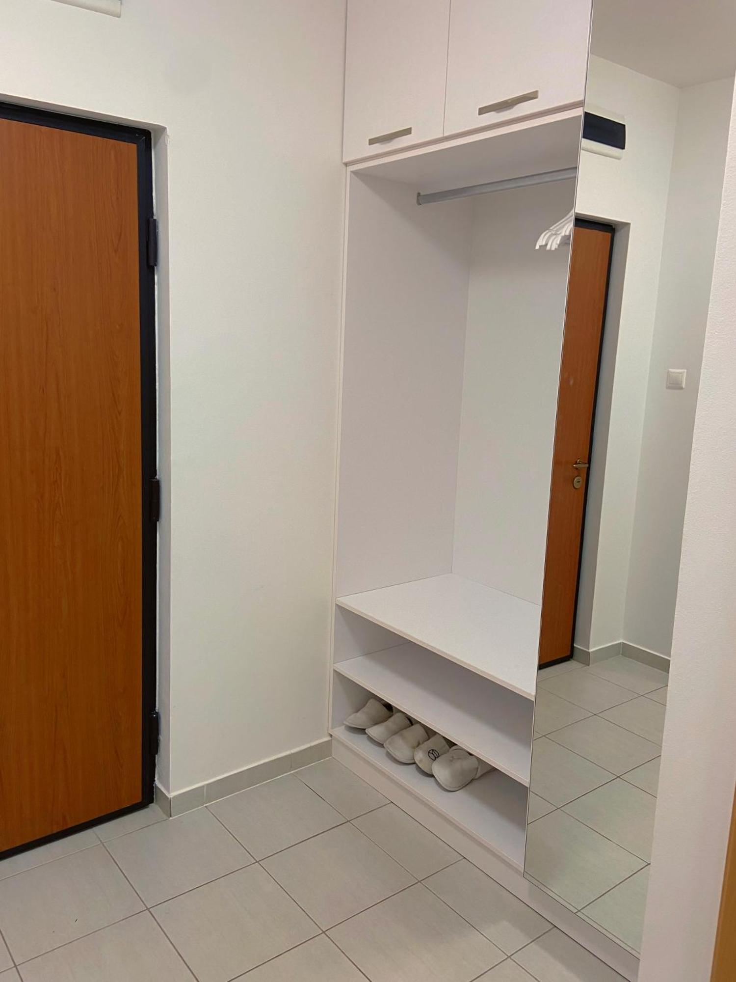 Apartamento Tp Spacious Stylish Free Parking Szeged Exterior foto